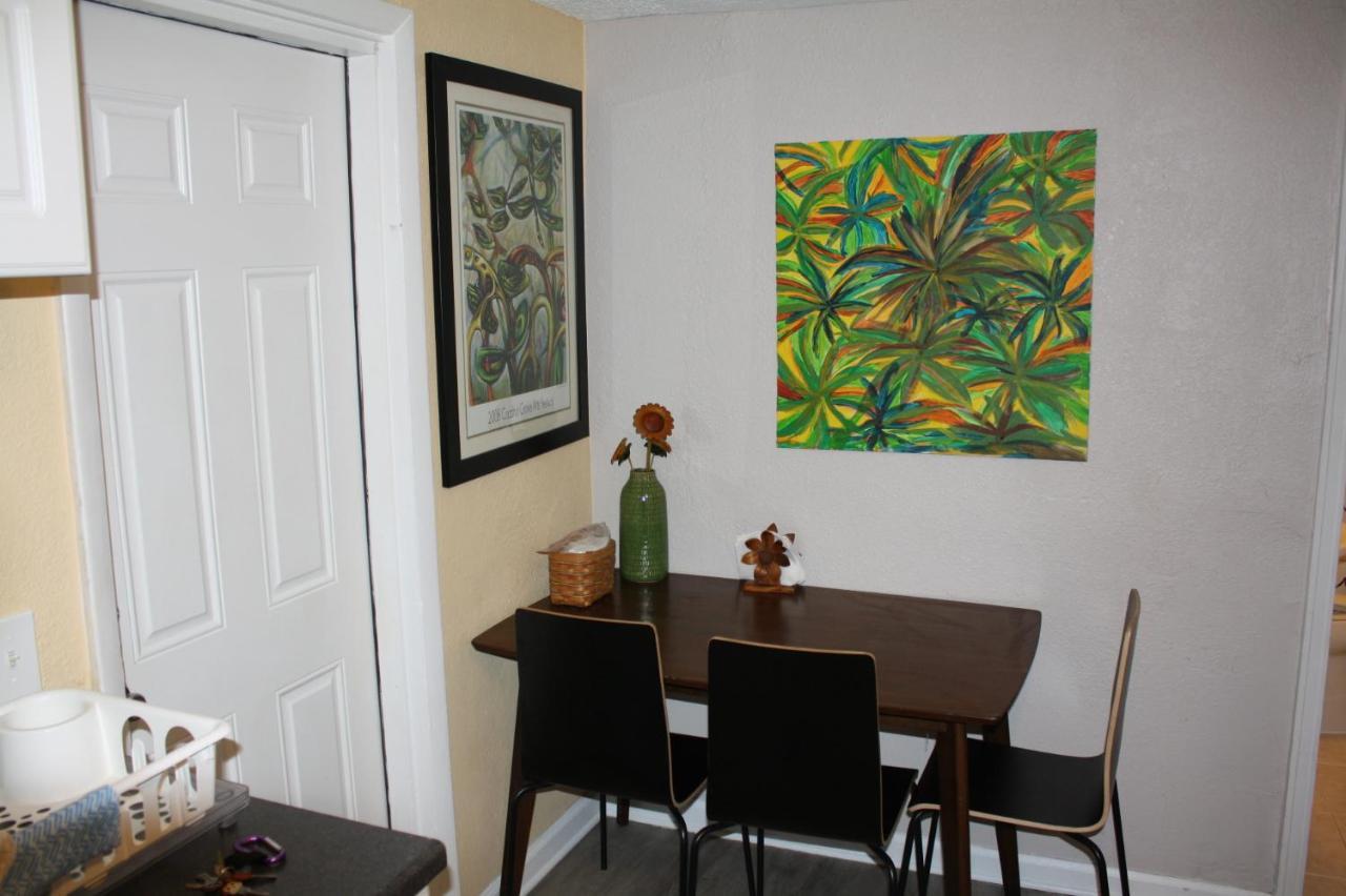 מיאמי Key West Style Historic Home In Coconut Grove Florida The Yellow House מראה חיצוני תמונה
